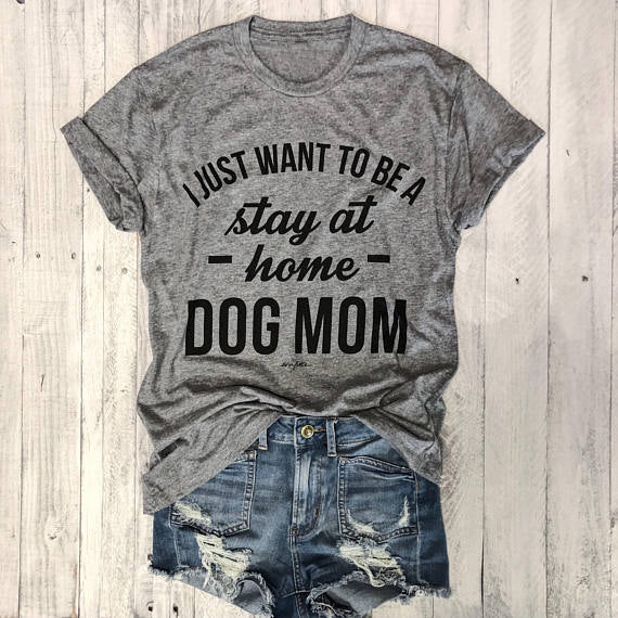 DOG MOM T-shirt