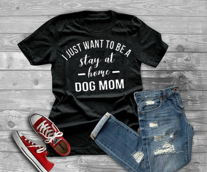 DOG MOM T-shirt